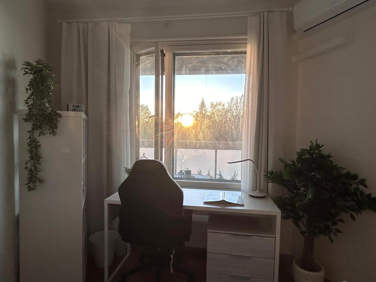 Stella'S Apartment - City Center - Free Secure Parking - Big Sun Terrace - Air Conditioning - Wifi - Tram To The Tallinn Bus Station And Old Town Екстер'єр фото