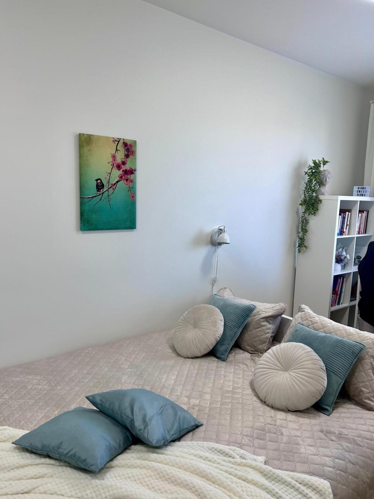 Stella'S Apartment - City Center - Free Secure Parking - Big Sun Terrace - Air Conditioning - Wifi - Tram To The Tallinn Bus Station And Old Town Екстер'єр фото