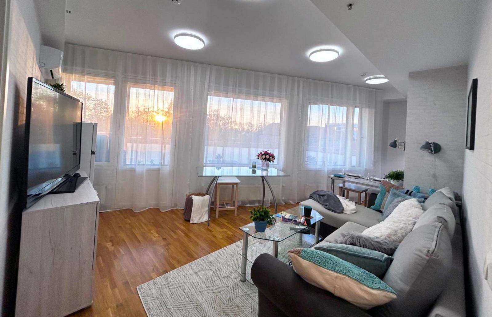 Stella'S Apartment - City Center - Free Secure Parking - Big Sun Terrace - Air Conditioning - Wifi - Tram To The Tallinn Bus Station And Old Town Екстер'єр фото