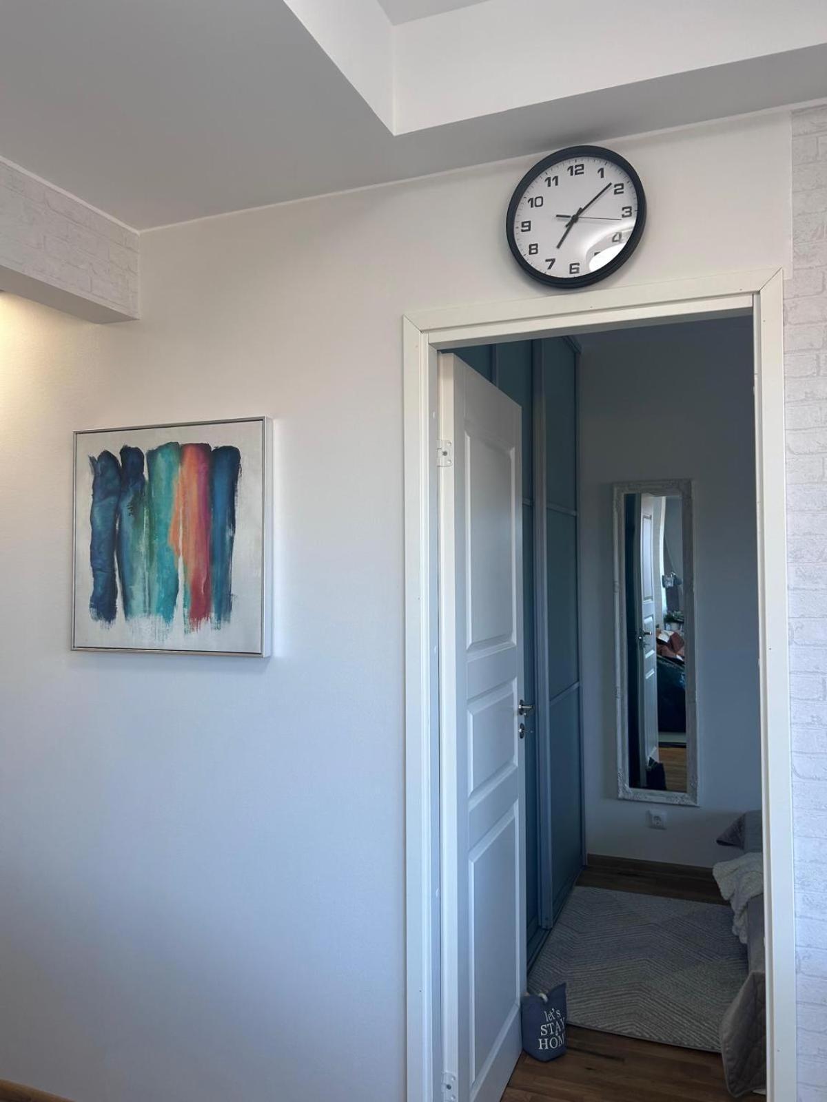 Stella'S Apartment - City Center - Free Secure Parking - Big Sun Terrace - Air Conditioning - Wifi - Tram To The Tallinn Bus Station And Old Town Екстер'єр фото