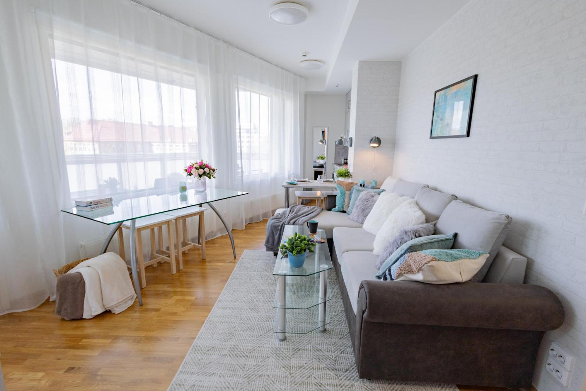 Stella'S Apartment - City Center - Free Secure Parking - Big Sun Terrace - Air Conditioning - Wifi - Tram To The Tallinn Bus Station And Old Town Екстер'єр фото