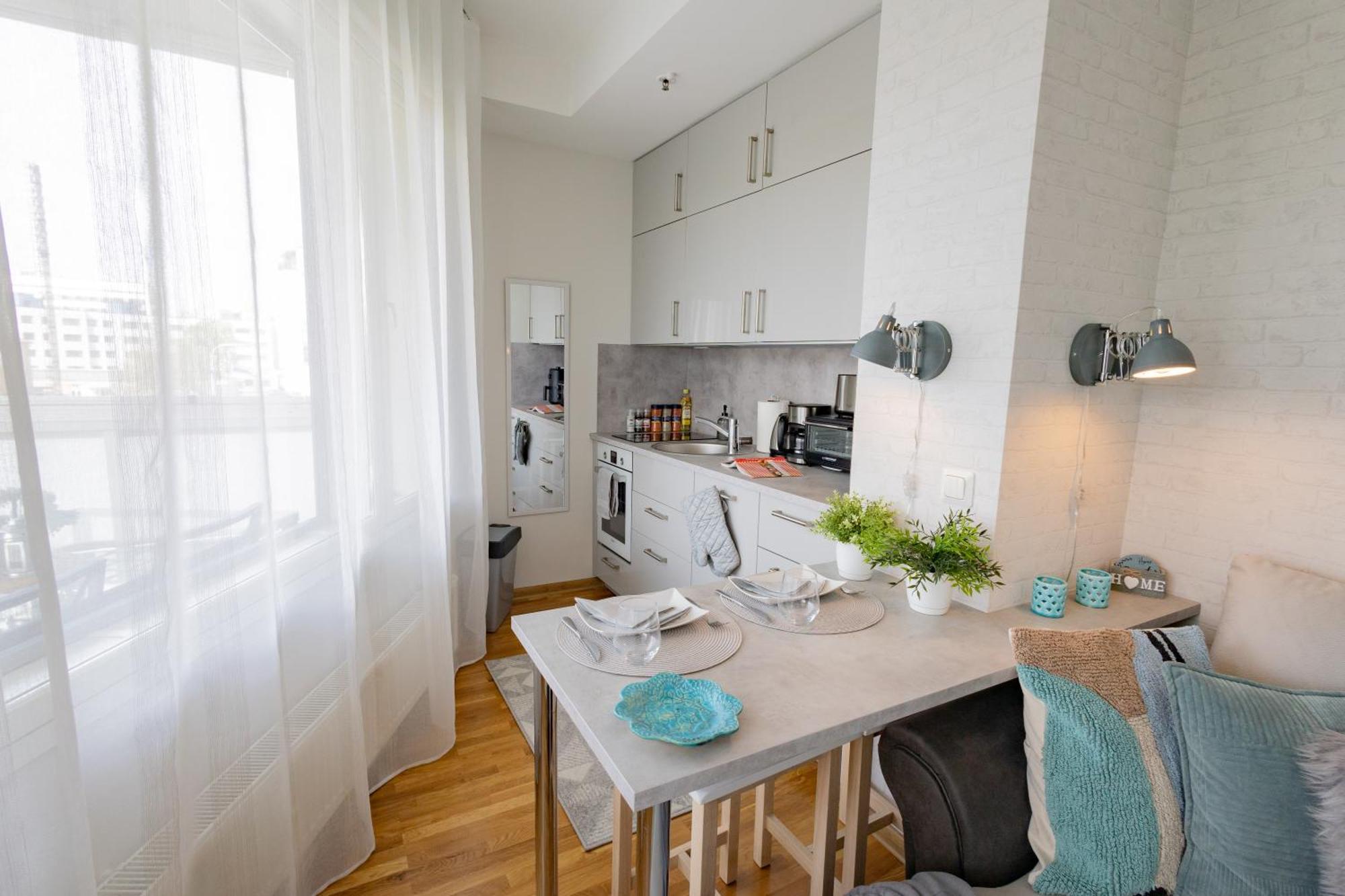 Stella'S Apartment - City Center - Free Secure Parking - Big Sun Terrace - Air Conditioning - Wifi - Tram To The Tallinn Bus Station And Old Town Екстер'єр фото