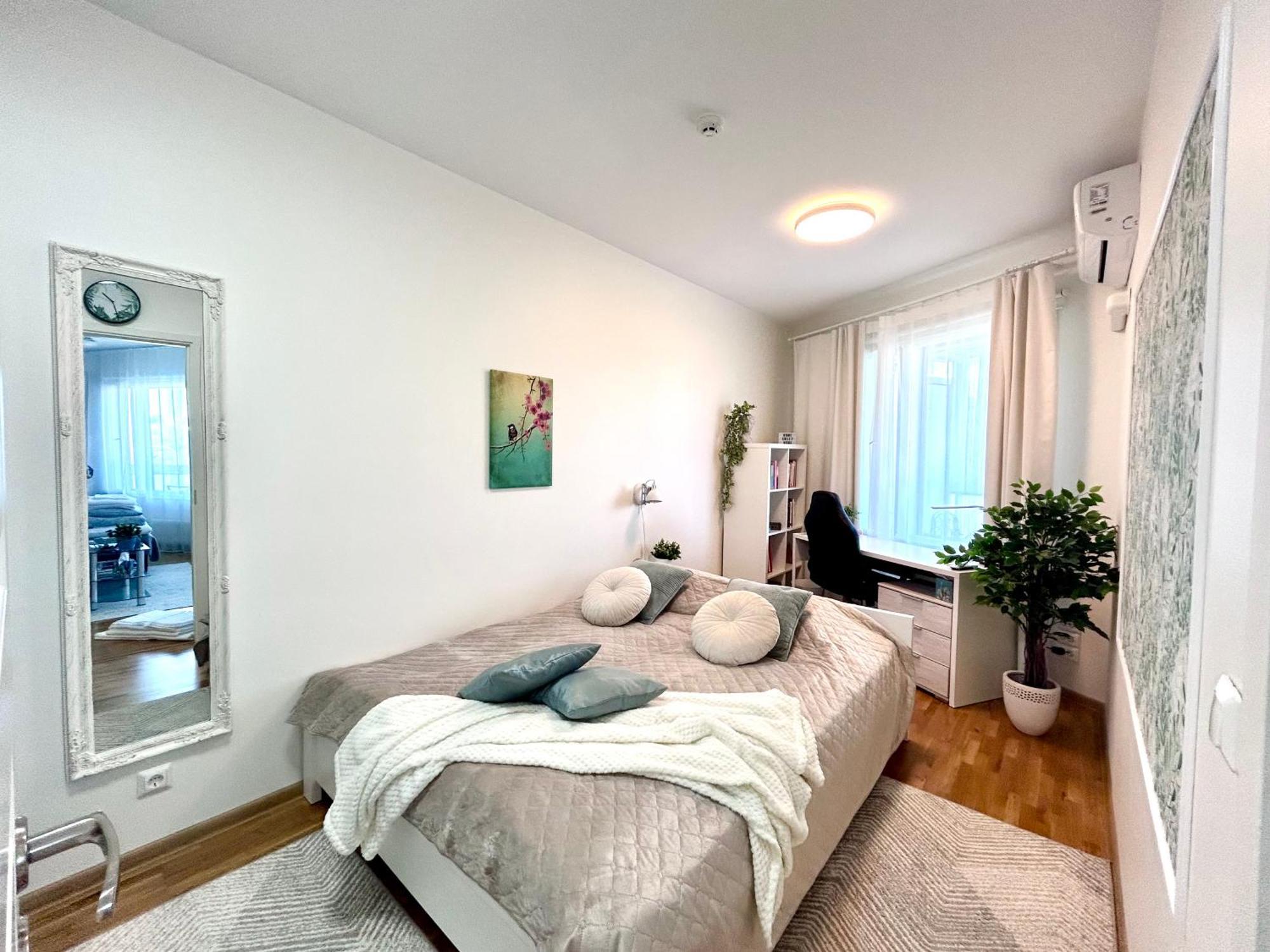 Stella'S Apartment - City Center - Free Secure Parking - Big Sun Terrace - Air Conditioning - Wifi - Tram To The Tallinn Bus Station And Old Town Екстер'єр фото
